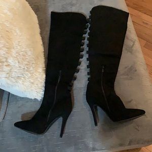 NWOT 🖤Black Suede